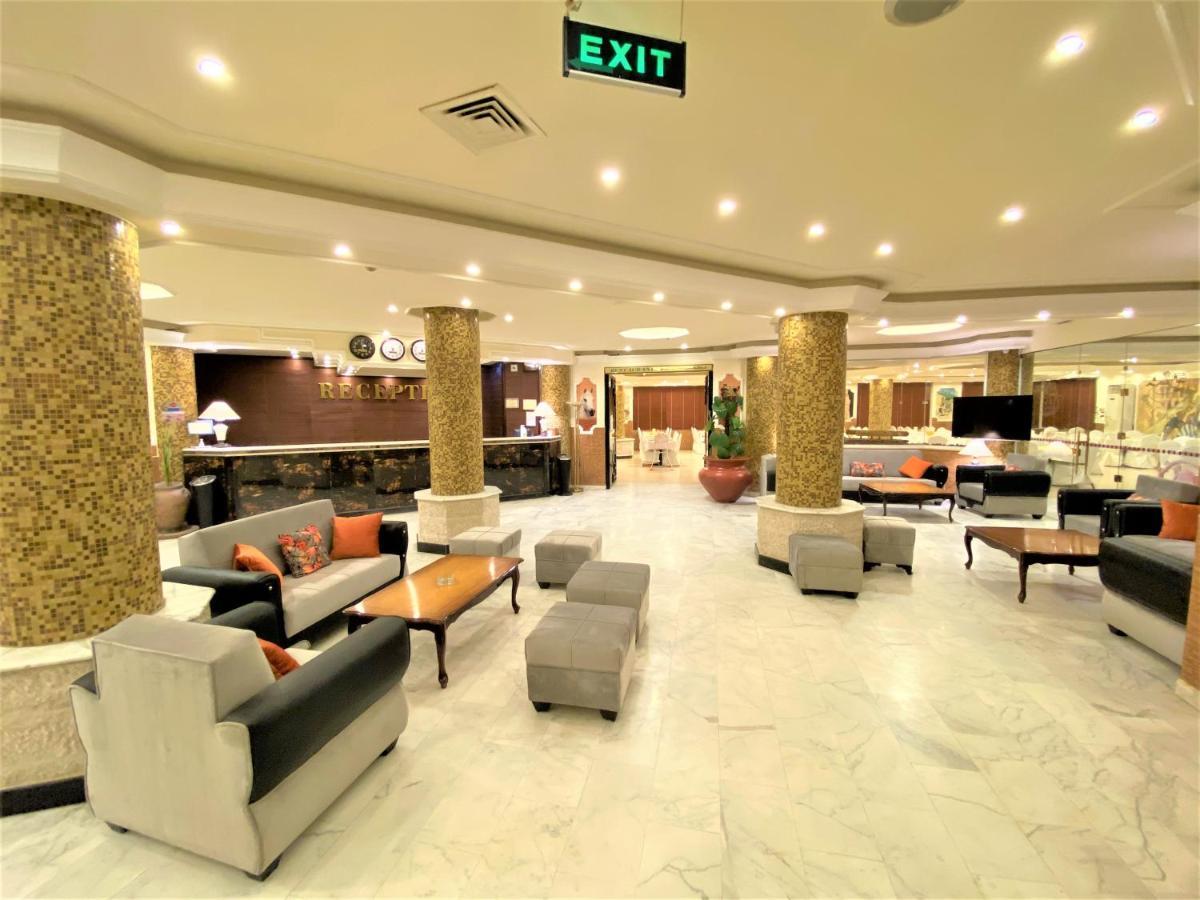 Silk Road Hotel Вади Муса Екстериор снимка
