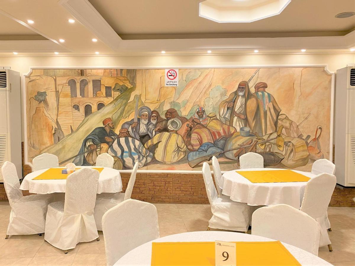 Silk Road Hotel Вади Муса Екстериор снимка